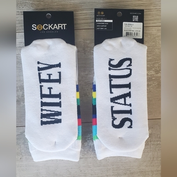 𝅺WIFEY Status Socks - Picture 1 of 2